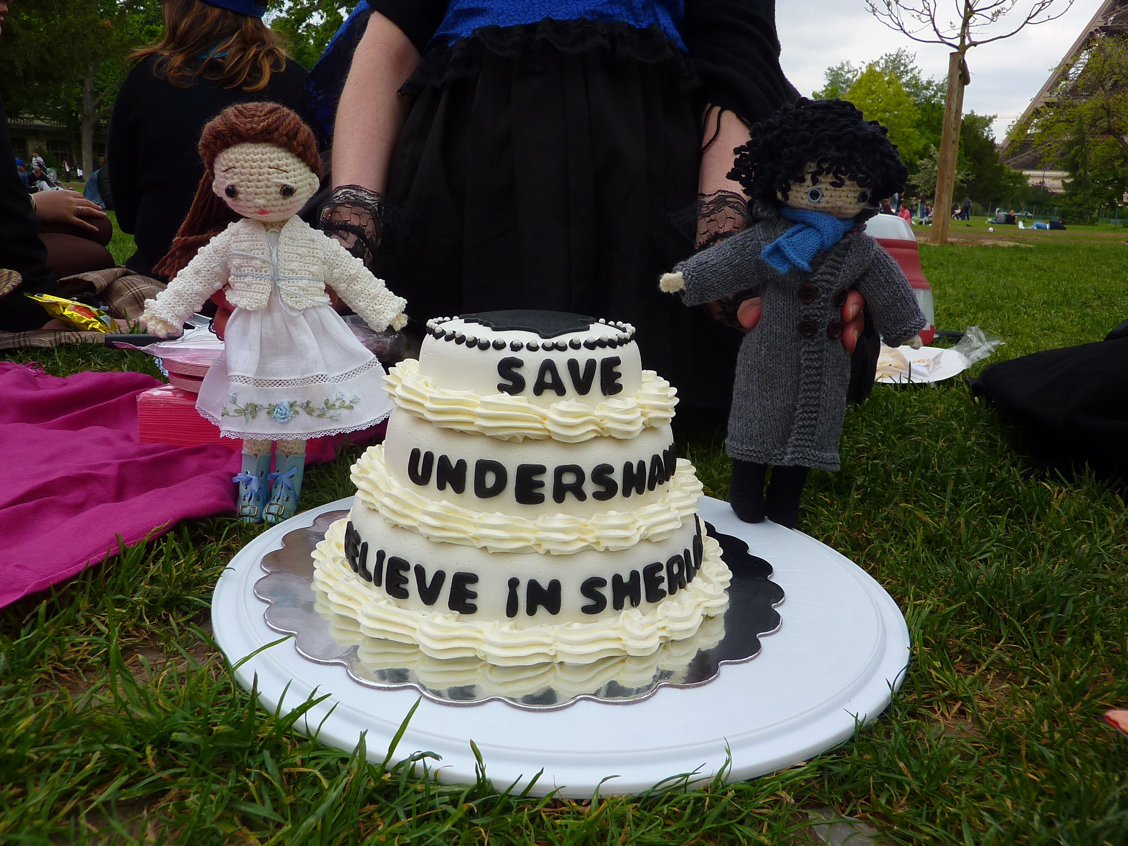 Sherlock Cake