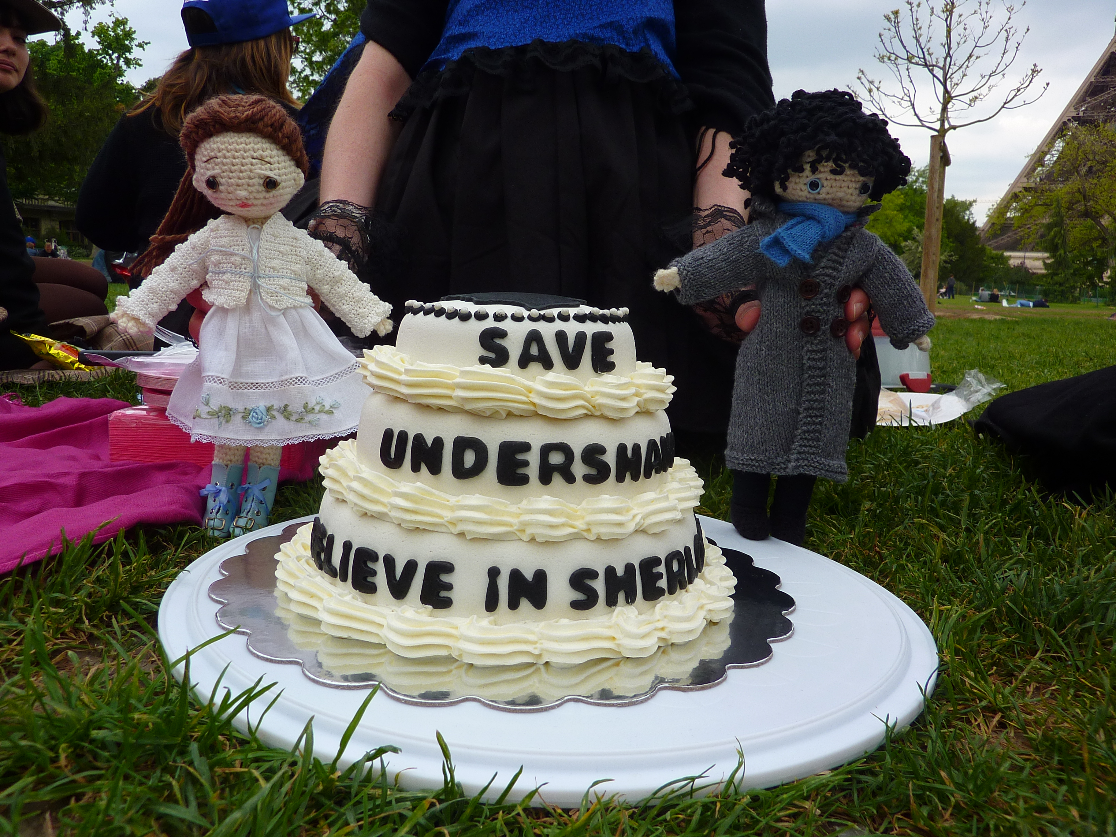 Sherlock Cake